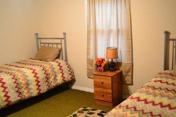 Lazy T Ranch Guest House Manhattan Exterior photo